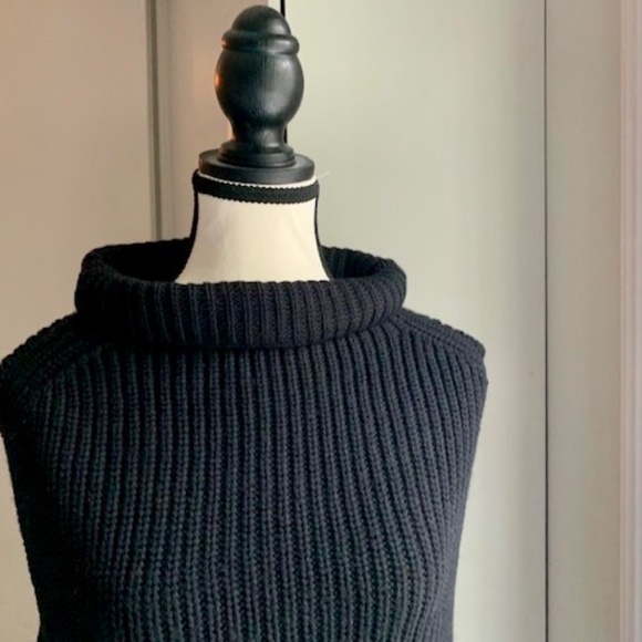 Wilfred Aritzia vest sweater like new black small - Picture 8 of 13